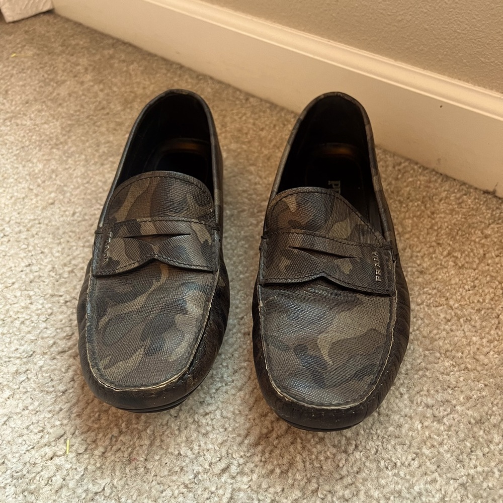 Prada men’s camouflage driving shoes loafers 10, Excellent